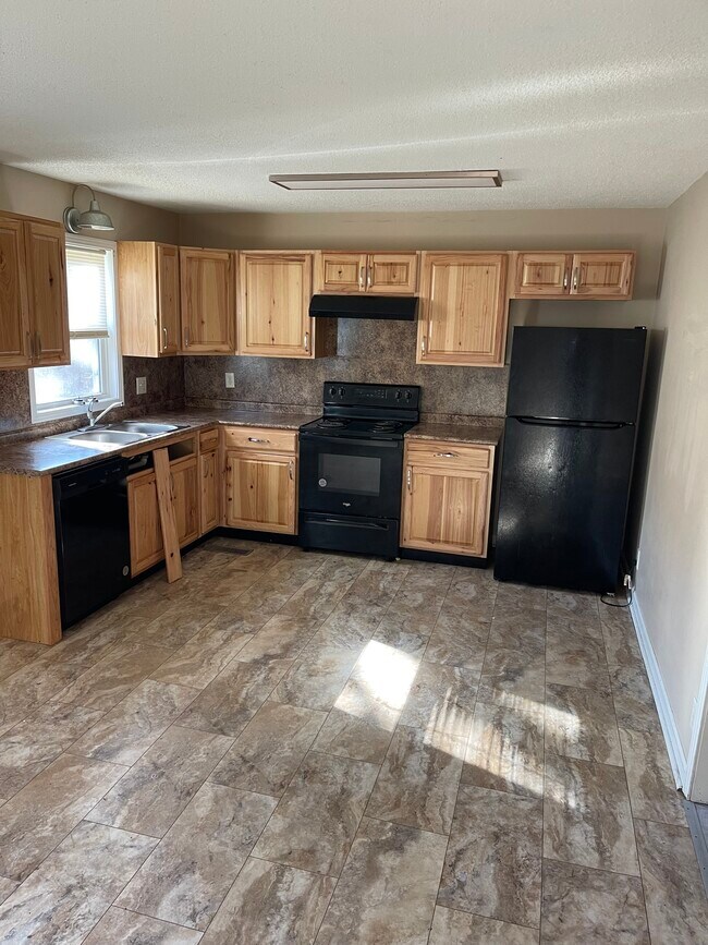 Foto del edificio - 2129 Ferry Rd