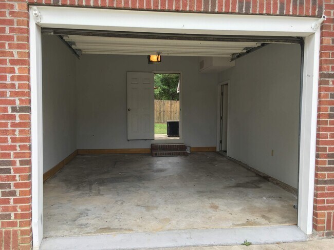 Building Photo - 137 Southern Dunes Dr