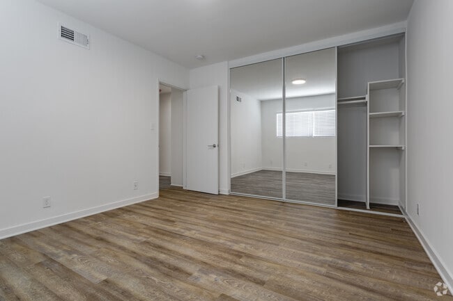 3BR, 2BA - N.o 1 - 570 Los Robles