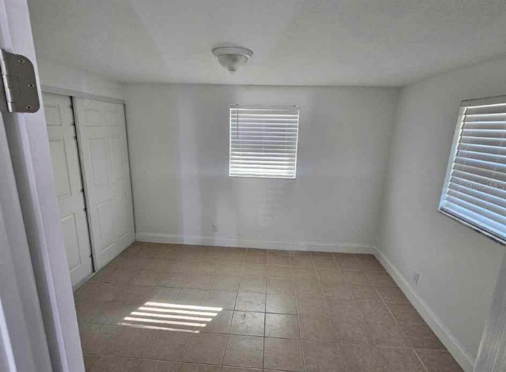 Building Photo - 917 E 121st Ave