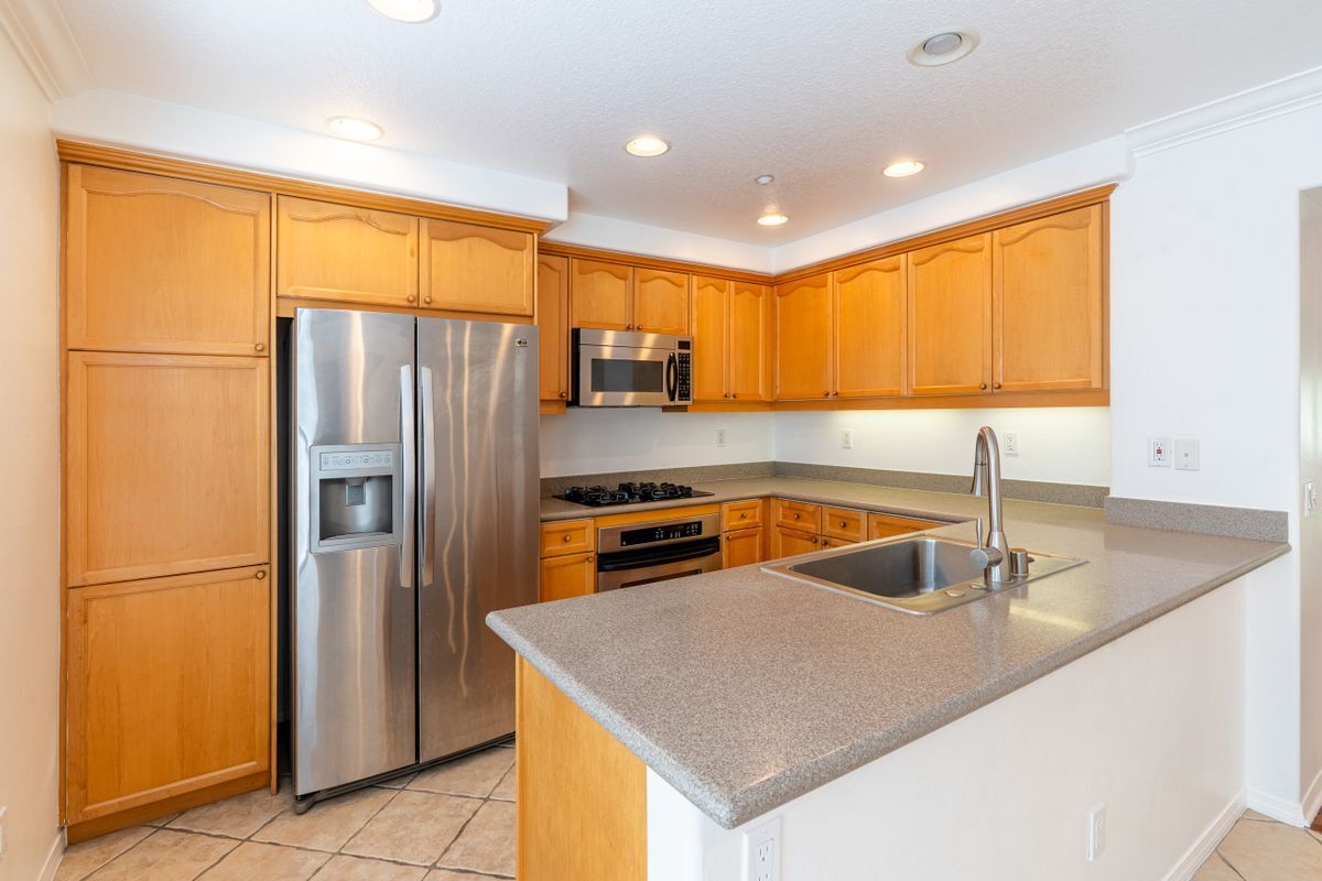 Building Photo - 35 Bonsall