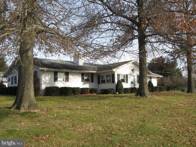 Building Photo - 145 Fisher Mill Stream Rd