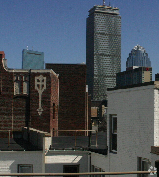 Building Photo - 50 Charlesgate E