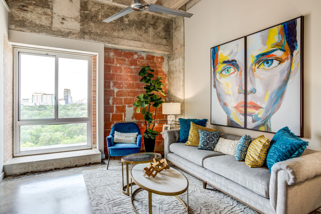 Living Room With Lots of Sunlight - Hermann Park Lofts