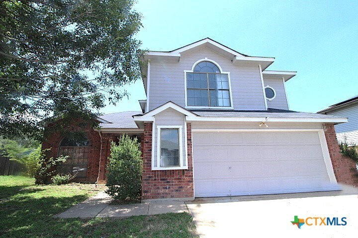 Building Photo - 307 E Hogan Dr
