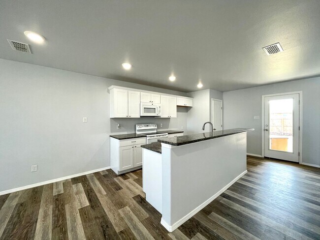 Foto del edificio - 3 bed 2 bath Move In Ready! Frenship ISD