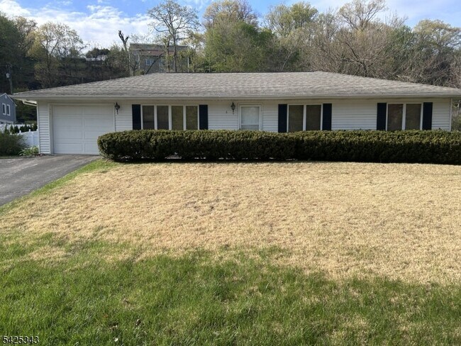 Foto del edificio - 6 Lori Ln