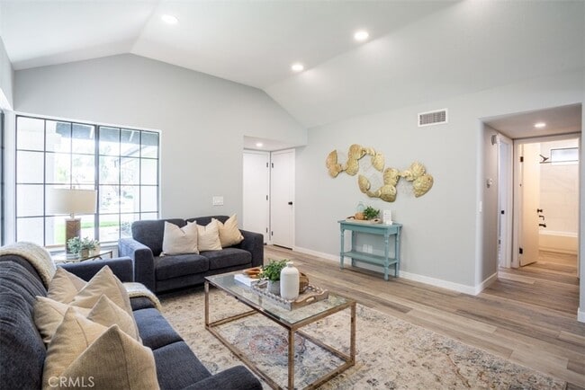 Foto del edificio - 10638 Grandview Dr