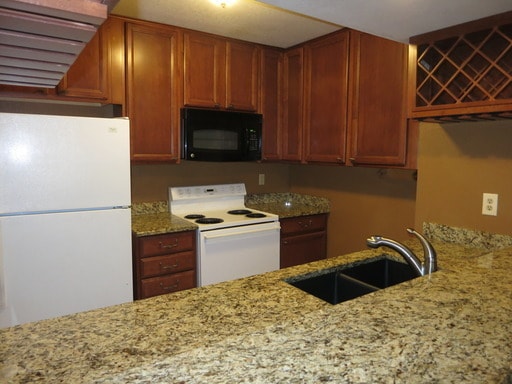Building Photo - 4233 Hunting Meadows Cir