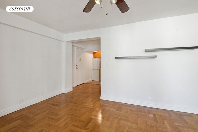 Building Photo - 135 E 54th St