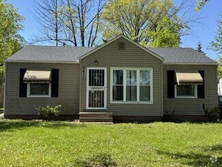 Building Photo - 2450 Greenvale Rd