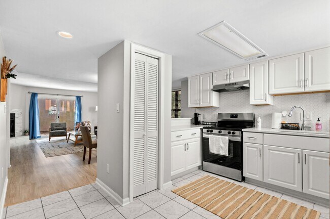 Foto del edificio - 6703 Jefferson Pl