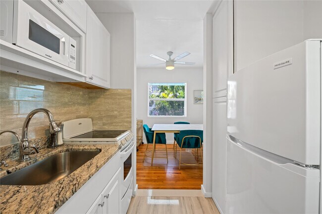 Foto del edificio - 3015 Seville St