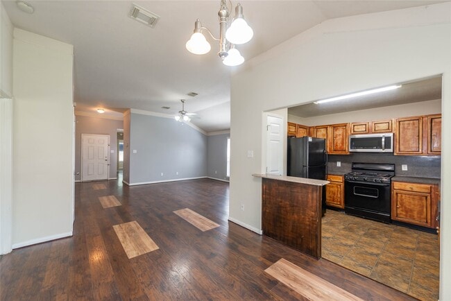 Building Photo - 1915 Lingard Park Ct