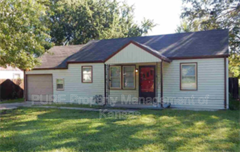 2332 SE Kentucky Ave, Topeka, KS 66605 House Rental in Topeka, KS