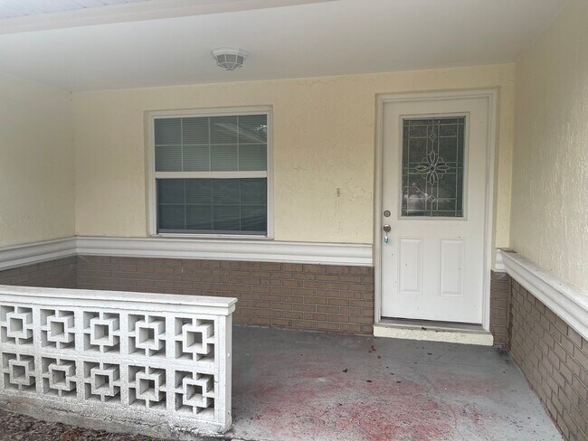 Foto del edificio - 2269 Bolger Ave