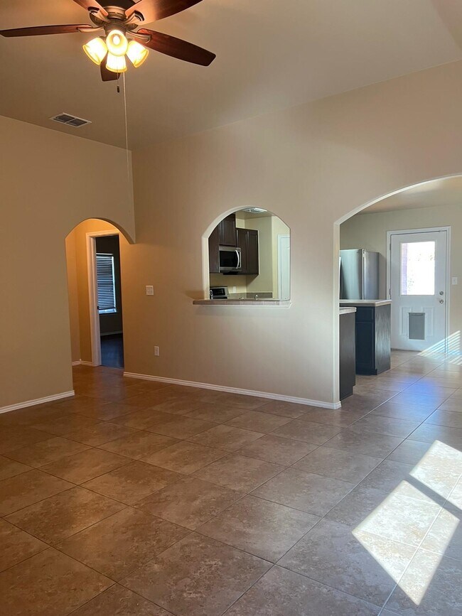 Building Photo - 5522 Lost Hills Trail