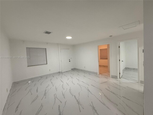 Foto del edificio - 2796 SW 34th Ct