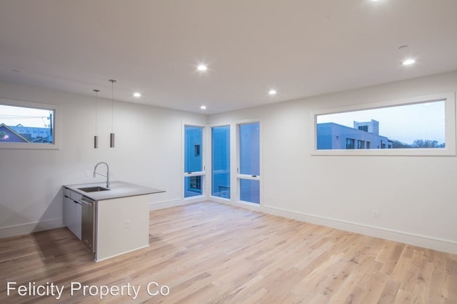 Foto del edificio - 1530 Felicity St