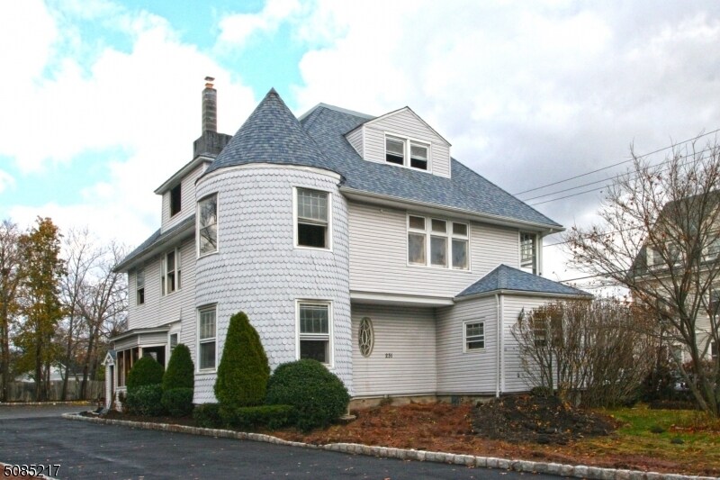 231 Claremont Ave, Montclair, NJ 07042 House Rental in Montclair, NJ