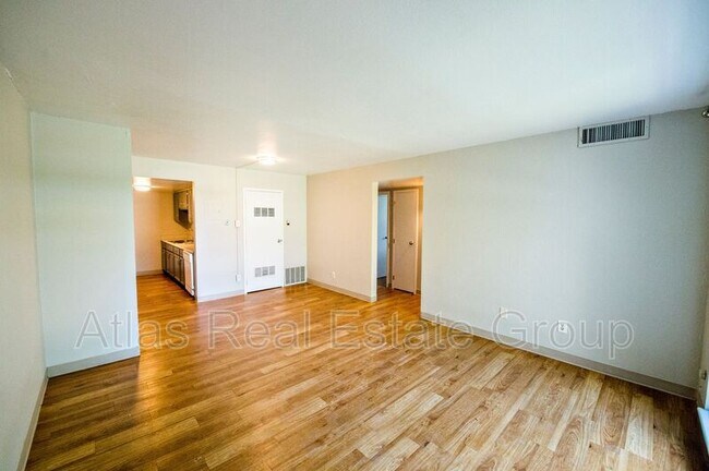 Foto del edificio - 636 N Shields St