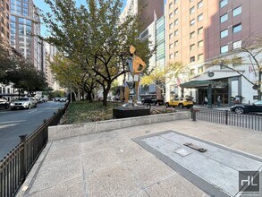 Building Photo - EAST 35 STREET