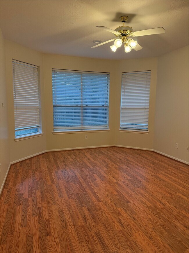 Building Photo - 12919 Deer Cove Ln