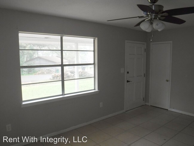 Building Photo - 3 br, 1.5 bath House - 2628 Onyx Trail