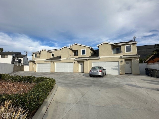 Building Photo - 709 Jay Cir