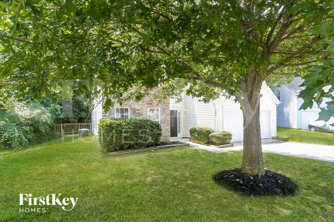 Foto del edificio - 8605 Royal Bluff Dr
