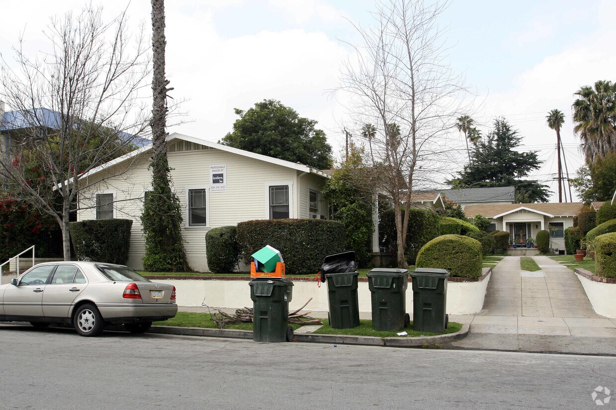 Primary Photo - 127 S Olive Ave