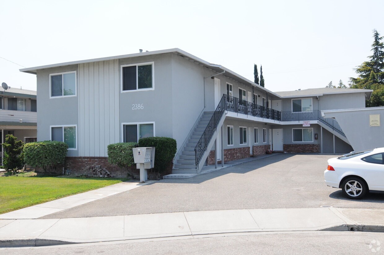 Building Photo - 2386 Sutter Ave