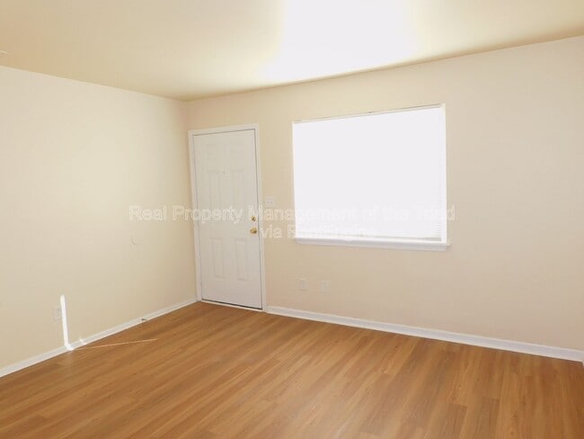 Building Photo - 4216 Parker St