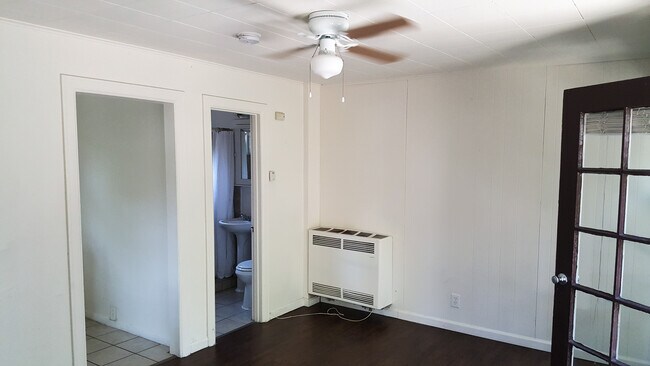 Building Photo - 168 S Ave 53 Ave