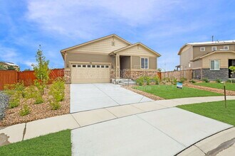 Building Photo - 270 S Langdale Ct