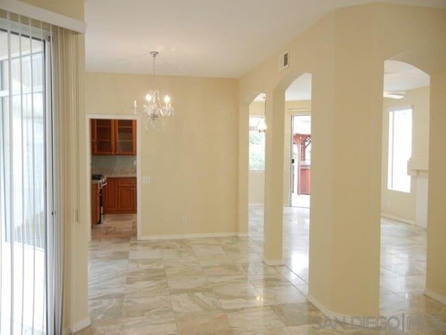 Building Photo - 10888 Caminito Alto