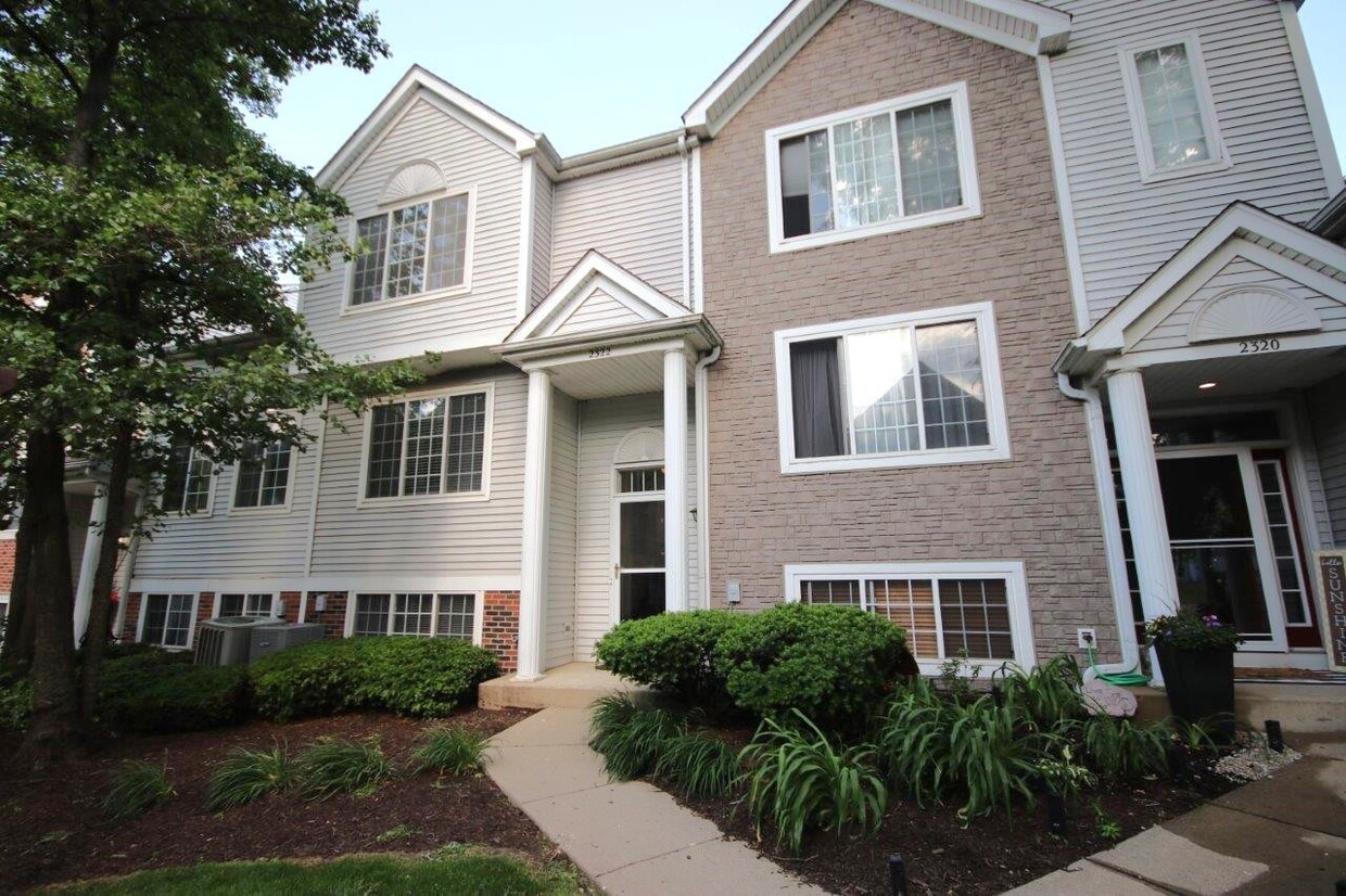 Primary Photo - 2322 Dawson Ln