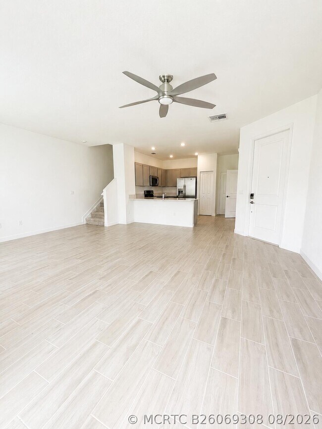 Foto del edificio - 4345 Pond Lily Ln