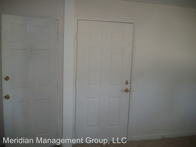 Building Photo - 2 br, 1 bath Apartment - 4855 College Street