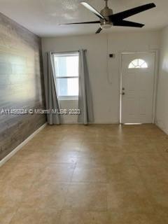 Foto del edificio - 16200 NW 19th Ave