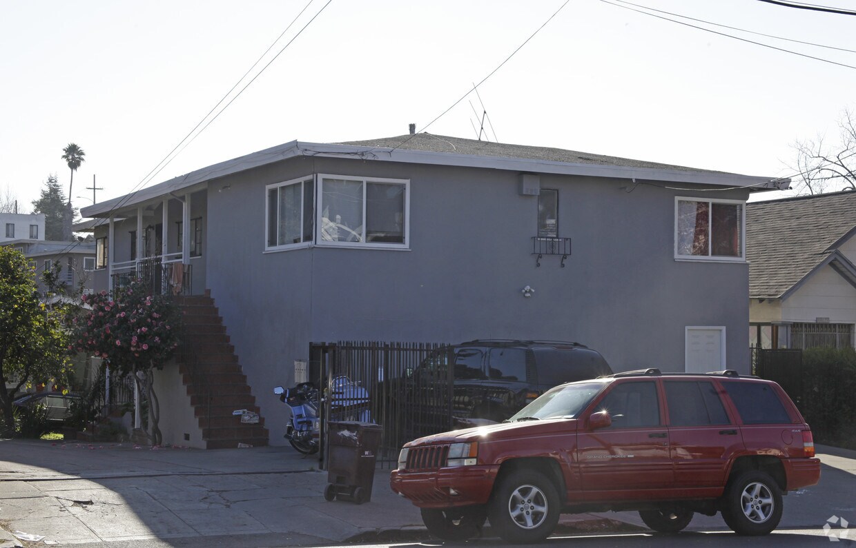 Primary Photo - 2262-2270 High St