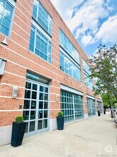 Building Photo - 25 Marshall St