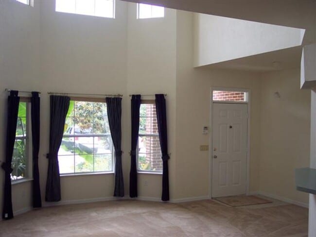 Building Photo - Monticello Condominiums-Two Bedroom/Two Ba...