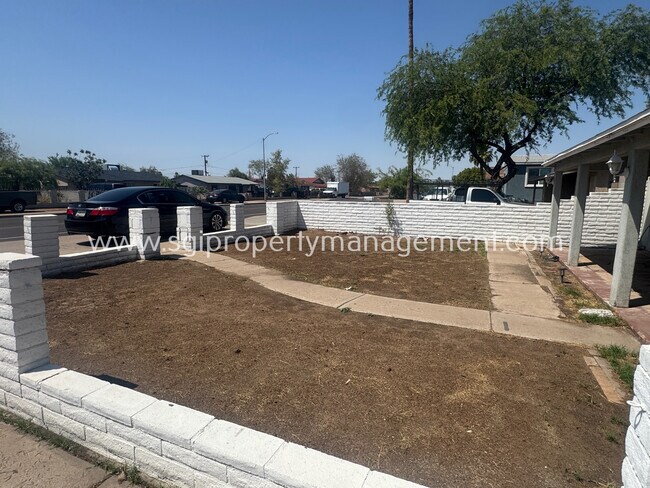 Foto del edificio - 3506 W Roosevelt St