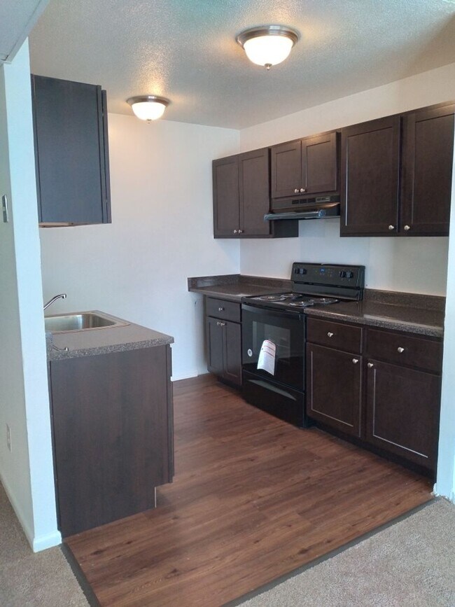 101Creswood Apartments Apartments in Oaklyn, NJ