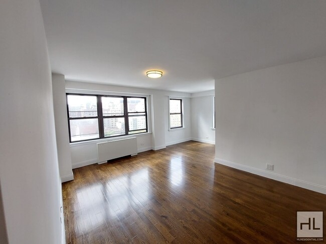 Building Photo - East 82nd Street