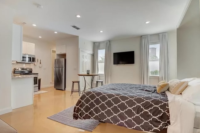 Foto del edificio - 947 N Ormewood Park Dr SE