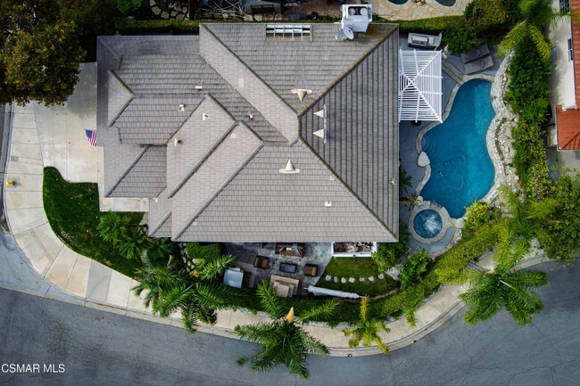 Foto del edificio - 5235 Evanwood Ave