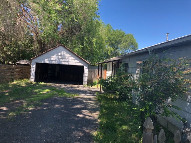 Foto del edificio - 1506 Ivory St