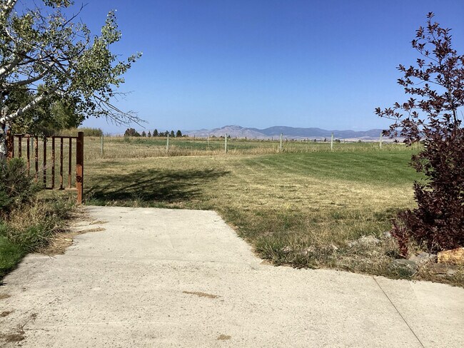 Foto del edificio - 440 Stevensville Airport Rd
